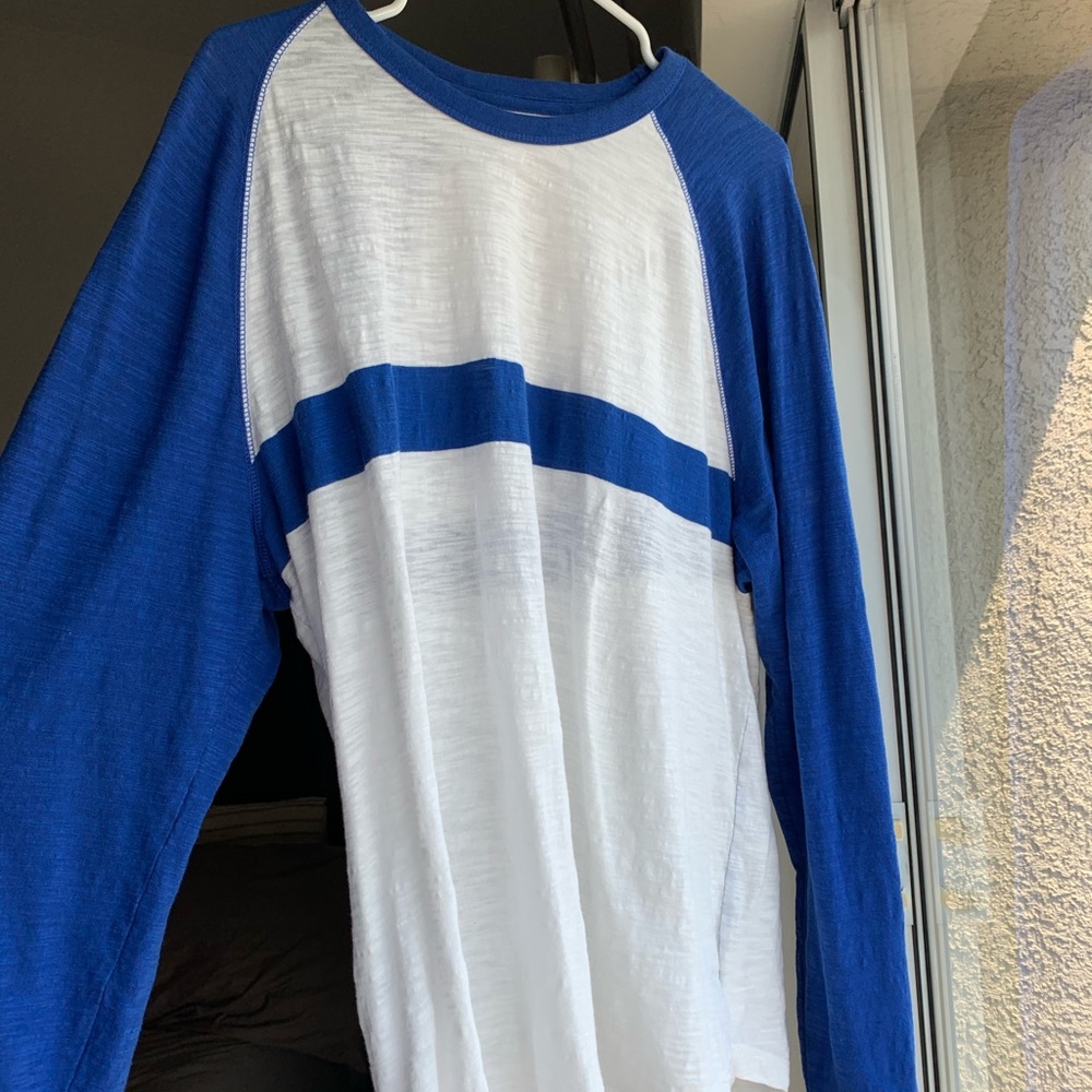 Gap long sleeve